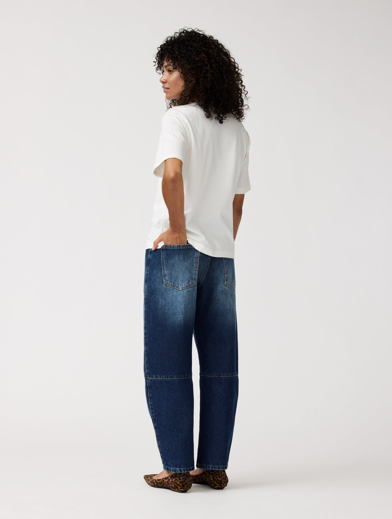 Mila Tee | Very white
