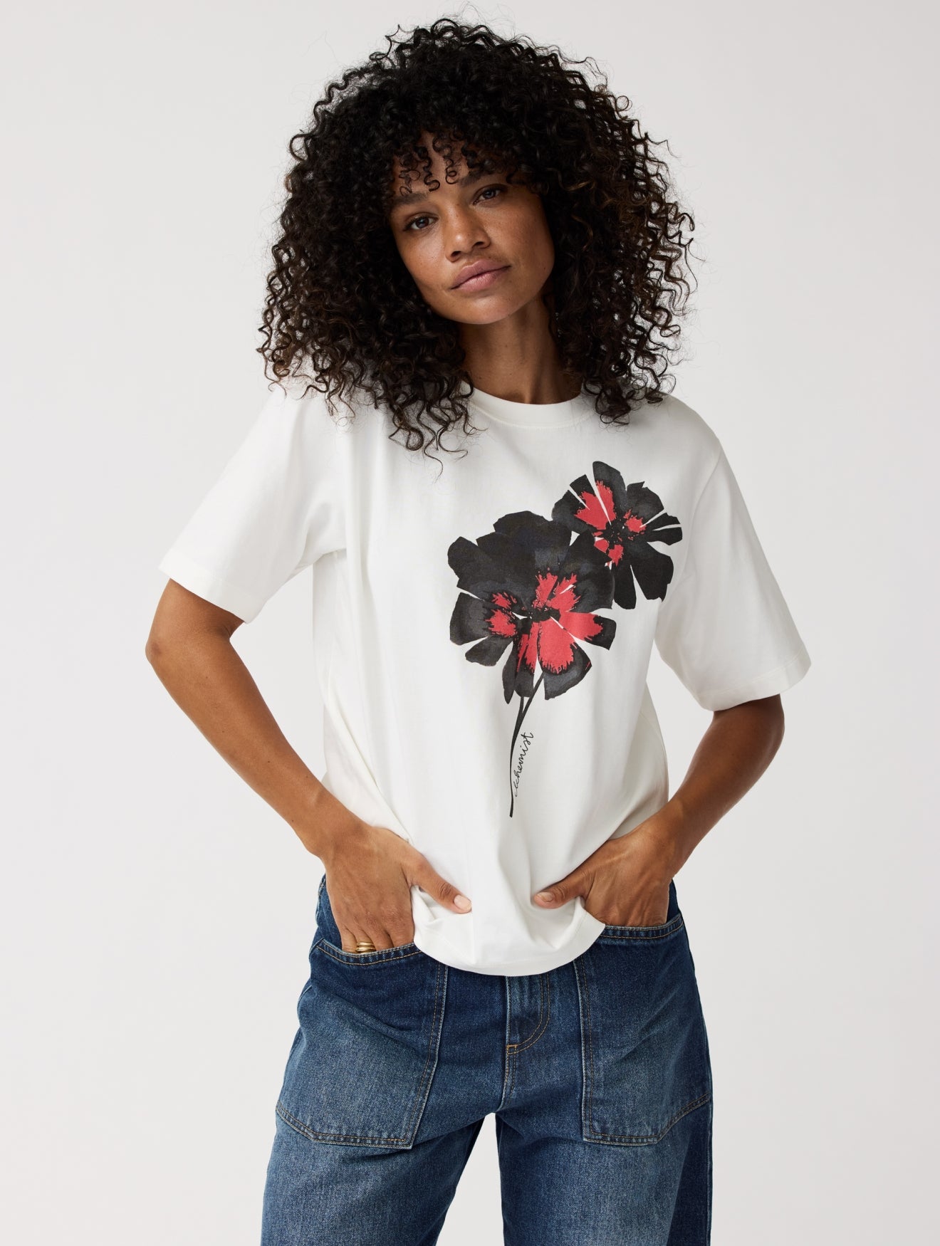 Mila Tee | Very white