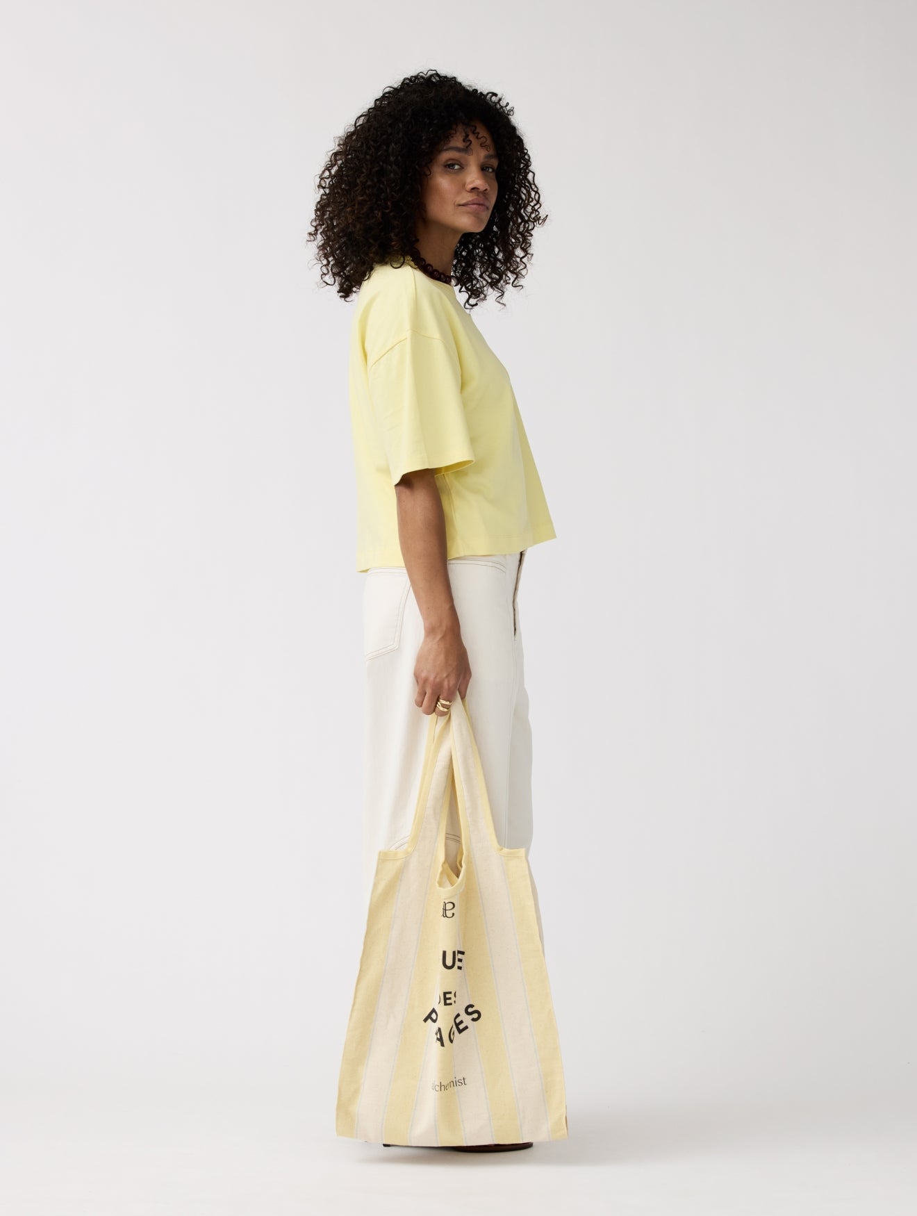 Tee Ashley | Butter yellow